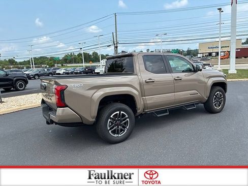 Certified 2026 Toyota Tacoma TRD Sport w/ TRD Sport Premium Package AWD/4WD image 9