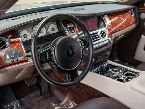 Used 2013 Rolls-Royce Ghost image 17