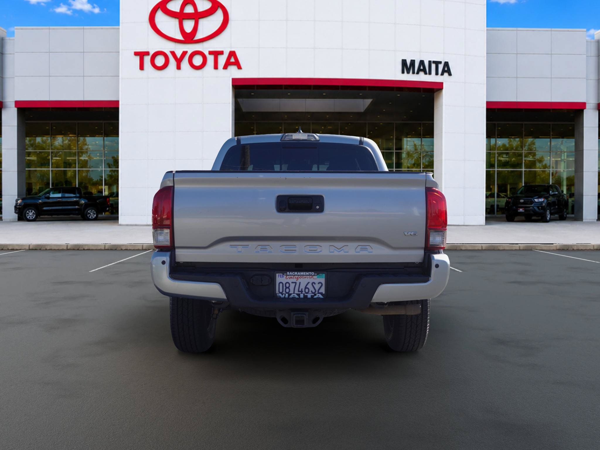 Used 2019 Toyota Tacoma TRD Off-Road w/ Technology Package AWD/4WD image 4