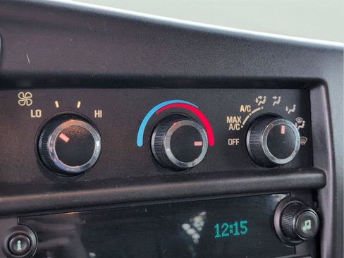 Used 2019 Chevrolet Express 2500 w/ Driver Convenience Package image 30