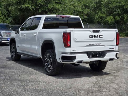 Used 2024 GMC Sierra 1500 AT4 w/ Technology Package AWD/4WD image 5