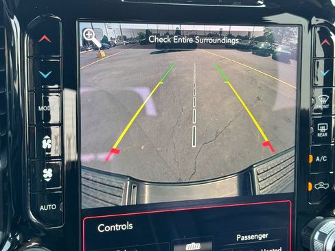 Used 2020 RAM 2500 Laramie AWD/4WD image 32