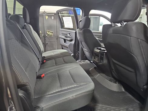 New 2026 RAM 1500 4x4 Crew Cab image 11