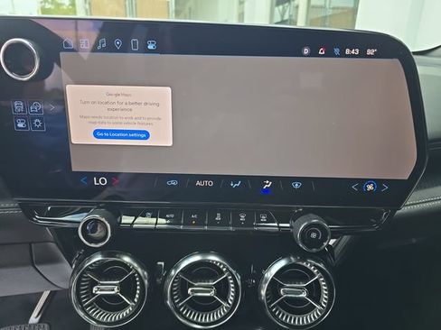 Certified 2025 Chevrolet Blazer EV LT FWD image 18