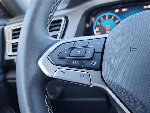 Certified 2024 Volkswagen Atlas Cross Sport SE w/ Panoramic Sunroof Package image 24