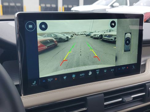 New 2026 Lincoln Corsair Premiere image 21