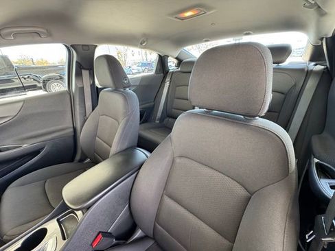 Used 2020 Chevrolet Malibu LS image 14