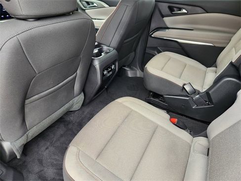 Certified 2025 Chevrolet Traverse LT image 20