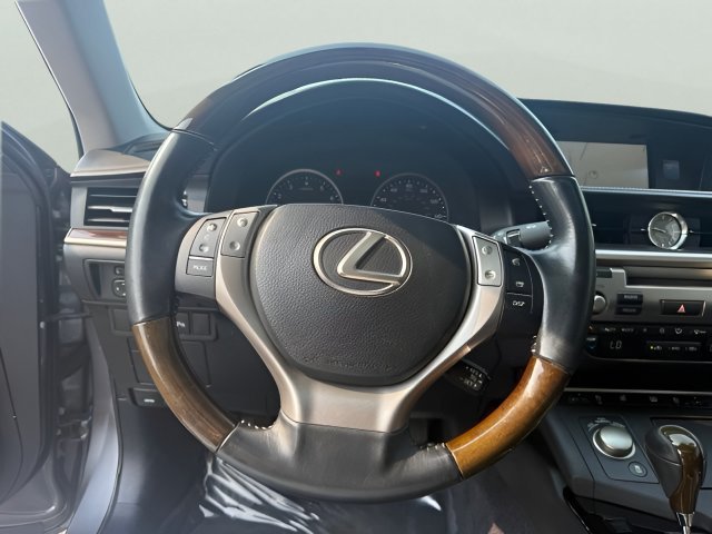 Used 2014 Lexus ES 350 w/ Luxury Package FWD image 15