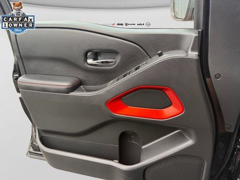 Certified 2025 Nissan Frontier PRO-4X AWD/4WD image 29