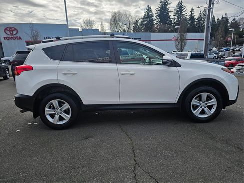 Used 2013 Toyota RAV4 XLE image 8