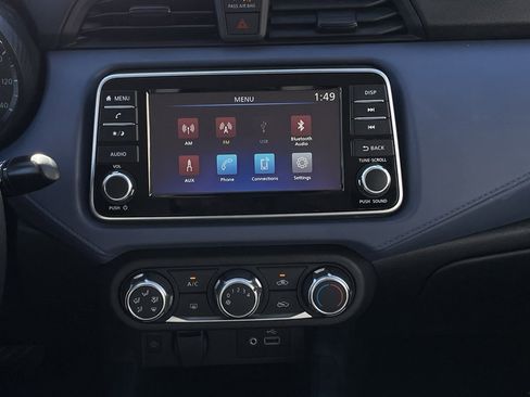 Used 2024 Nissan Versa SV image 17