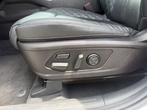 Used 2022 Kia Sorento SX Prestige AWD/4WD image 14