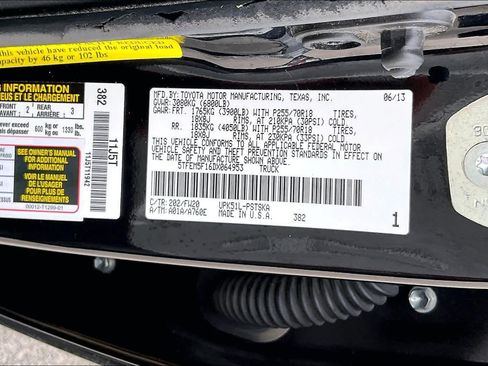 Used 2013 Toyota Tundra 2WD CrewMax w/ SR5 Pkg image 37