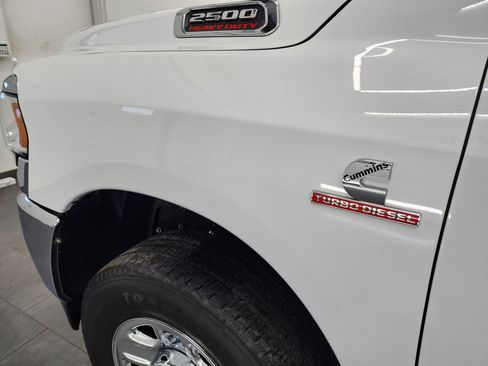 Used 2022 RAM 2500 Big Horn w/ Cold Weather Group image 35