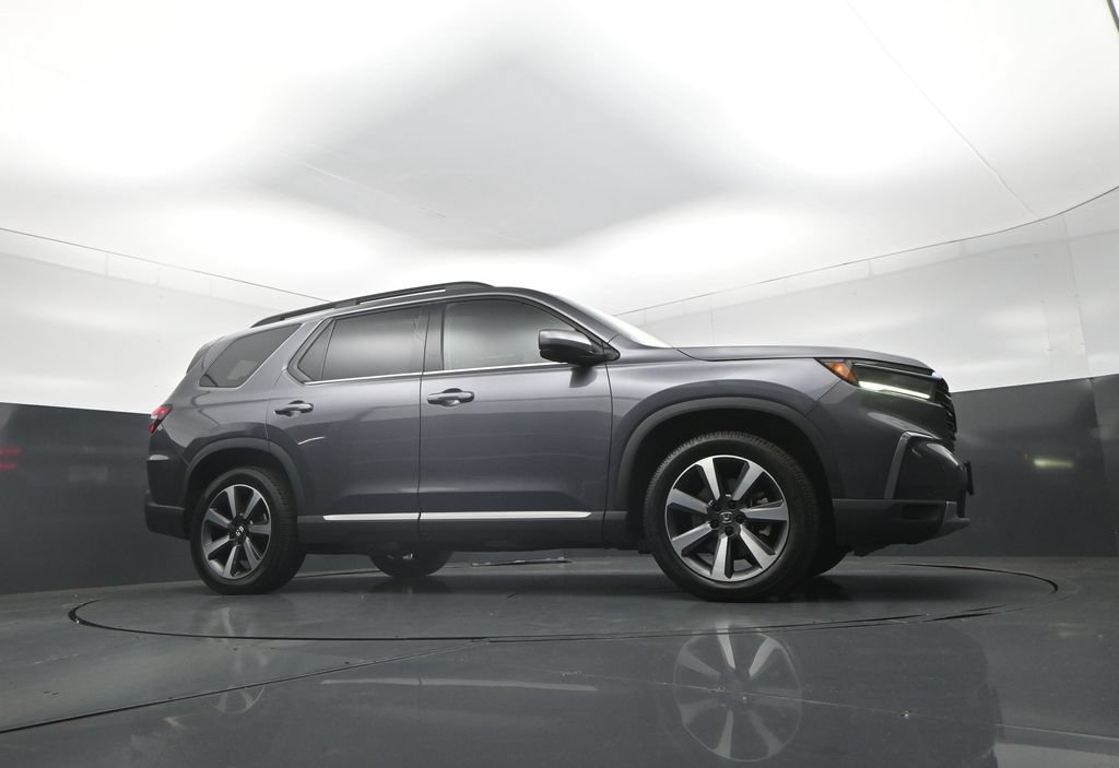 Used 2023 Honda Pilot Elite image 38