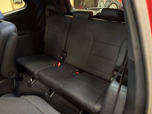 Used 2025 Buick Enclave Preferred image 15