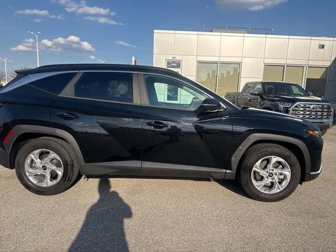 Used 2022 Hyundai Tucson SEL FWD image 2
