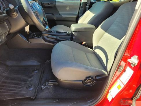 Used 2021 Toyota Tacoma SR w/ SR Convenience Package image 16