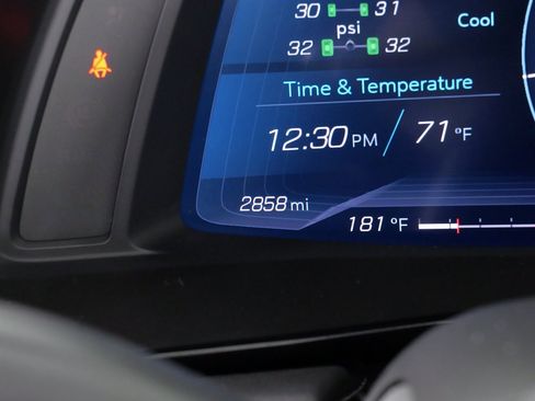 Used 2021 Chevrolet Corvette Stingray w/ Z51 Performance Package image 50