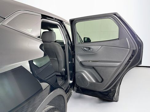 Used 2025 Chevrolet Blazer LT image 29