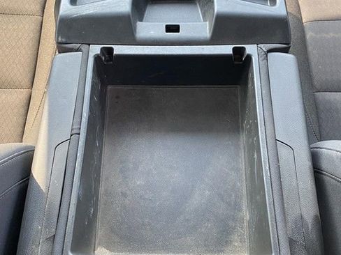 Used 2024 Chevrolet Silverado 3500 LT w/ Convenience Package image 28