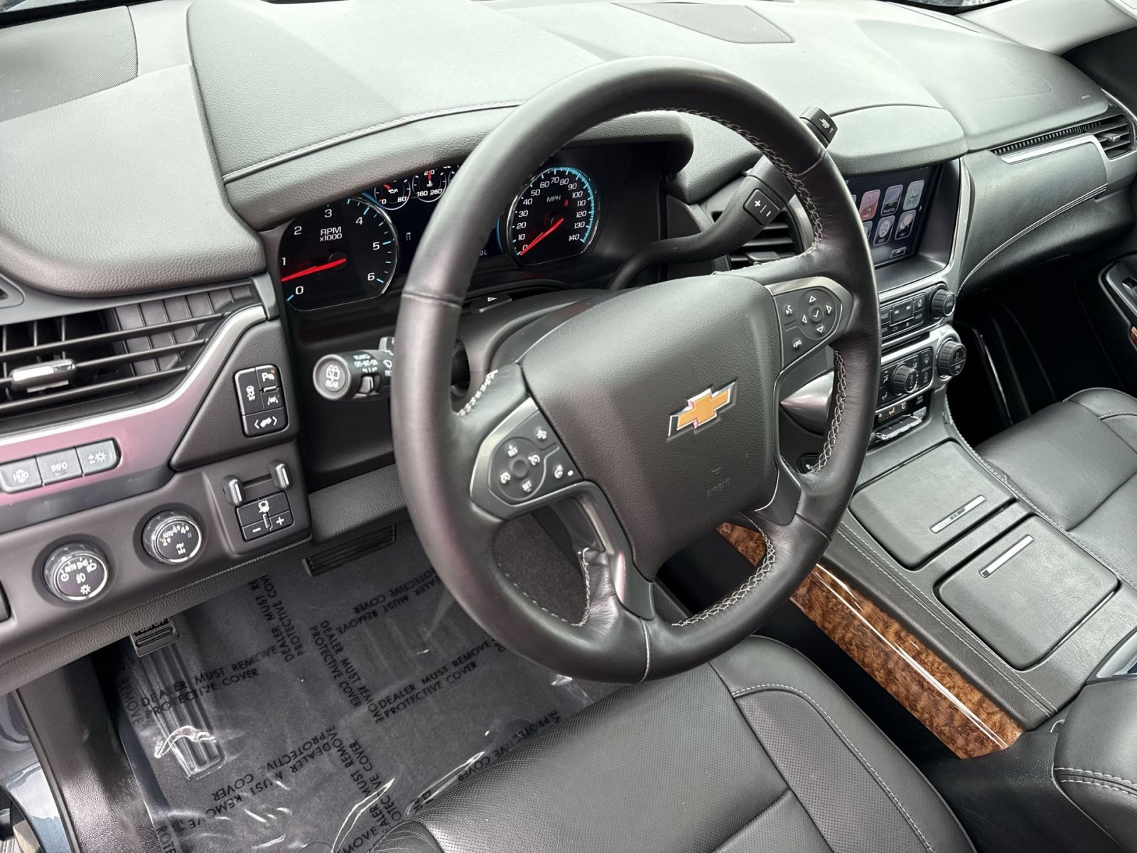 Used 2020 Chevrolet Tahoe Premier AWD/4WD image 14