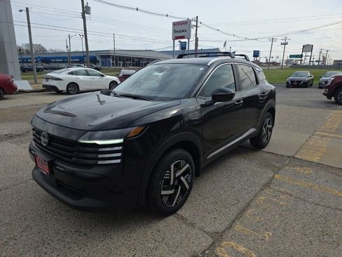 New 2026 Nissan Kicks SV image 8