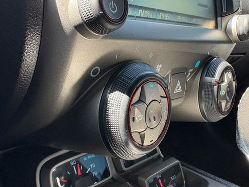 Used 2015 Chevrolet Camaro SS RWD image 25