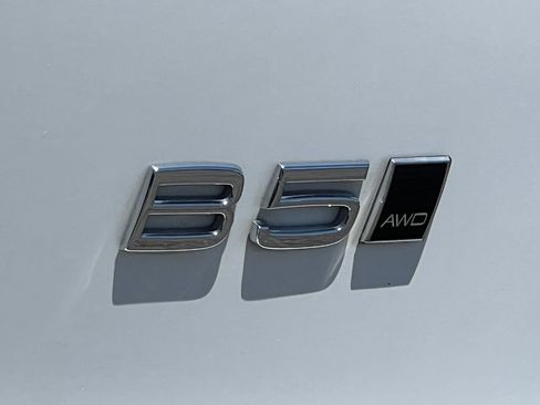 Used 2023 Volvo XC40 B5 Ultimate w/ Climate Package AWD/4WD image 13
