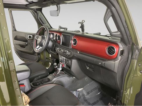 Used 2023 Jeep Gladiator Rubicon w/ Trailer Tow Package image 30