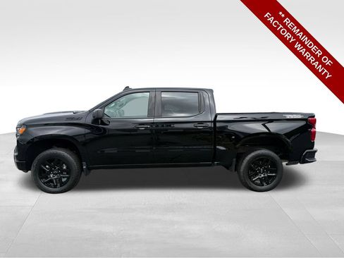 Used 2024 Chevrolet Silverado 1500 Custom Trail Boss w/ LPO, Dark Essentials Package AWD/4WD image 2