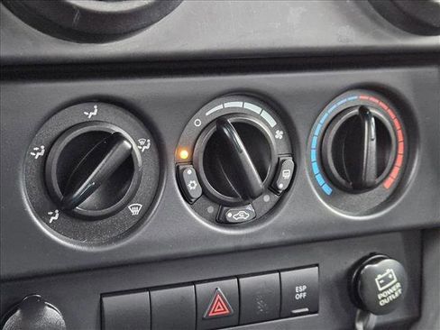 Used 2007 Jeep Wrangler X image 14