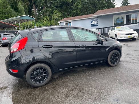 Used 2014 Ford Fiesta SE FWD image 15