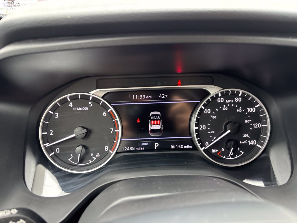 Used 2025 Nissan Rogue SV AWD/4WD image 13