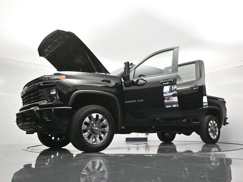 Used 2024 Chevrolet Silverado 2500 Custom w/ Custom Value Package AWD/4WD image 47