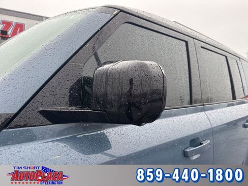 Used 2023 Land Rover Defender 110 X-Dynamic SE image 13