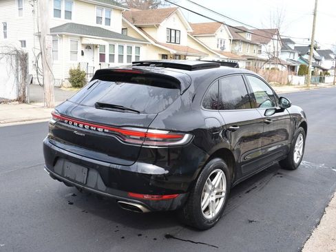Used 2021 Porsche Macan image 6