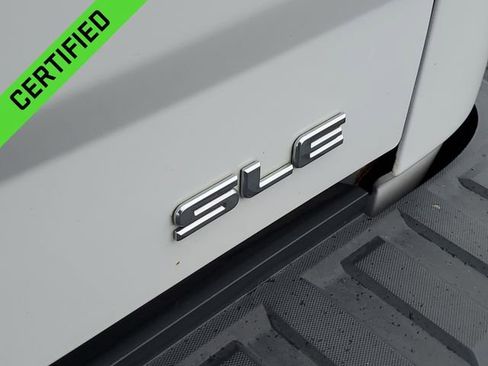 Used 2015 GMC Sierra 1500 SLE w/ SLE Value Package image 30