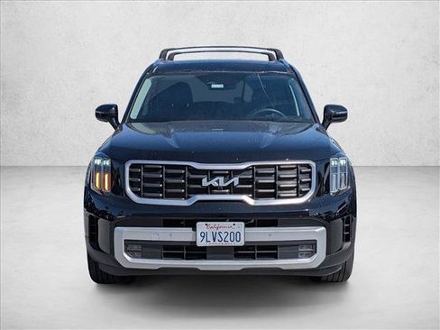 Used 2024 Kia Telluride SX w/ Towing Package FWD image 2