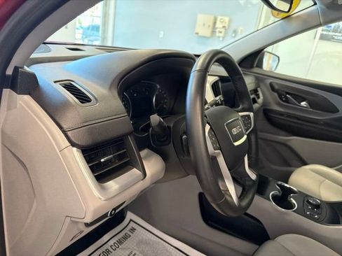 Used 2024 GMC Terrain SLT AWD/4WD image 20