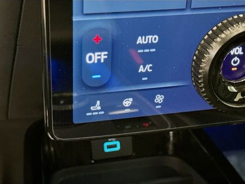 Used 2024 Ford Mustang Mach-E Premium image 21