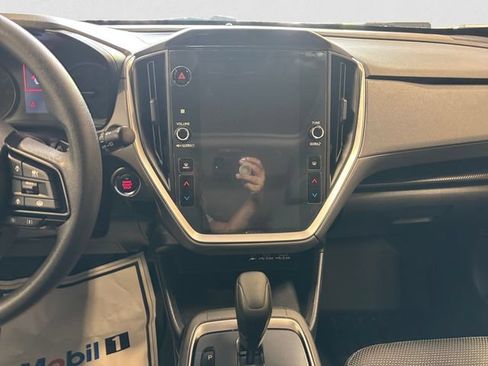 Used 2024 Subaru Crosstrek 2.0i Premium AWD/4WD image 12