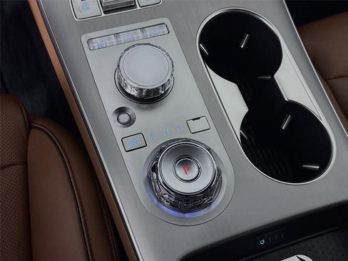 New 2026 Genesis GV70 2.5T Advanced AWD/4WD image 19