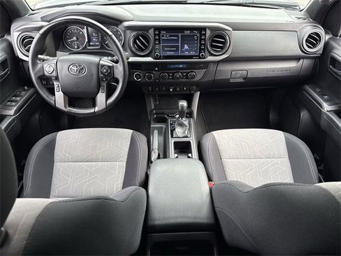 Used 2021 Toyota Tacoma TRD Off-Road image 12