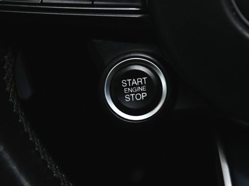 Used 2023 Alfa Romeo Stelvio Veloce image 23