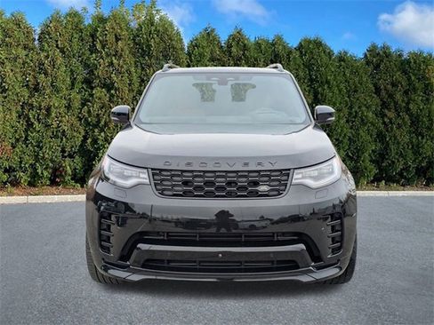 Used 2024 Land Rover Discovery Dynamic SE image 2