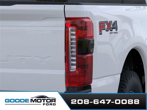 New 2025 Ford F350 Lariat w/ FX4 Off-Road Package image 21
