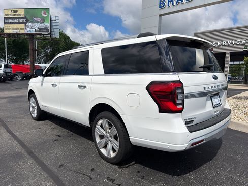 Used 2024 Ford Expedition Max Platinum AWD/4WD image 8