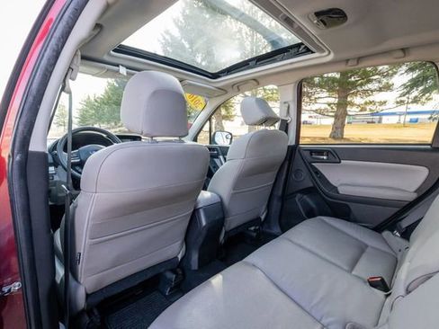 Used 2016 Subaru Forester 2.5i Touring image 18